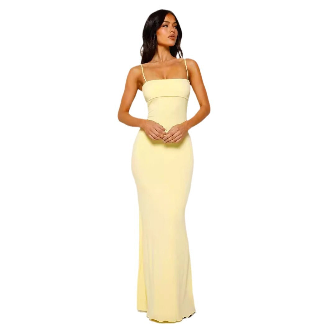 Sexy, form-fitting backless halter solid color dress