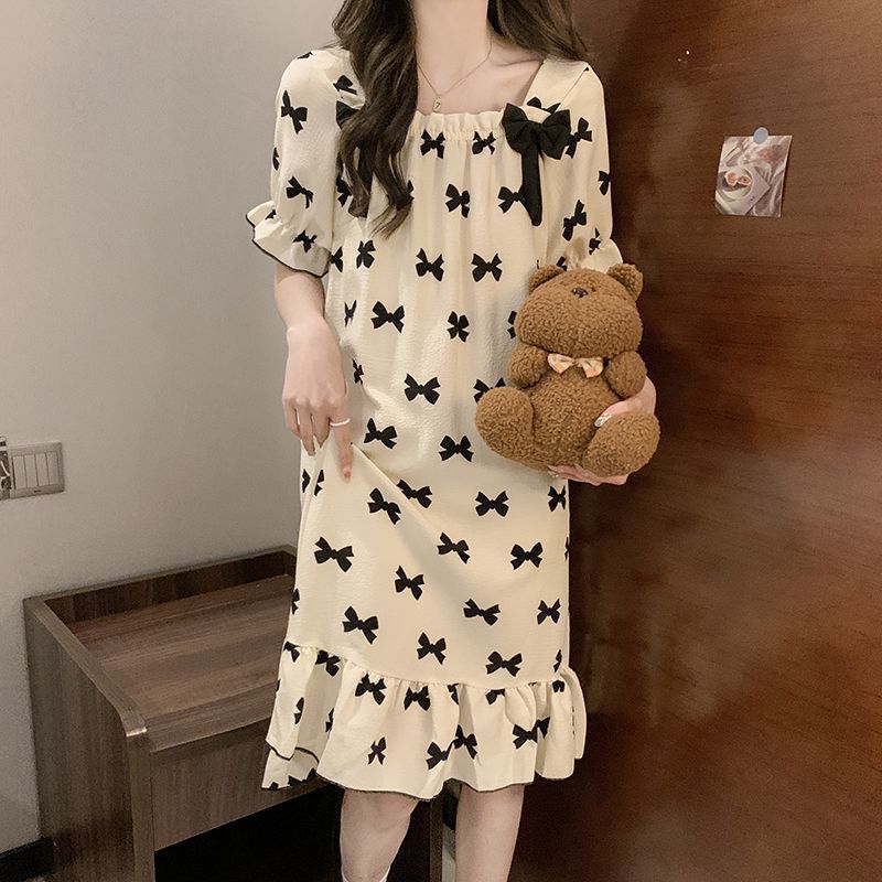 Women's padded nightgown
